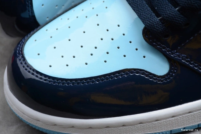 Jordan CD0461-401 OG High Patent UNC Retro 1 Air 0820
